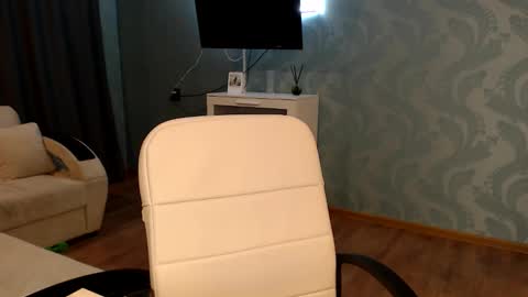 Snapshot of fofhcf chatting on 03/25/26, 09:54 Molli Ready for any play with you. Hottest show in pvt Help a student earn big tokens online show from 03/25/26, 09:54