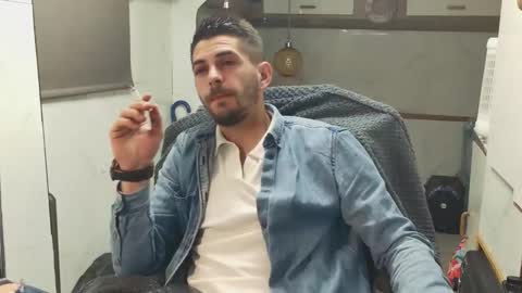 independent model online show from 05/13/26, 07:11
