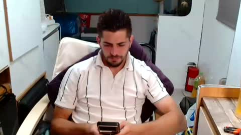 independent model online show from 06/10/26, 06:40