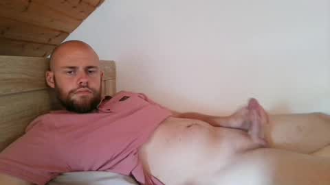 Snapshot of foniks96 chatting on 06/29/26, 09:37 Martin Grob online show from 06/29/26, 09:37