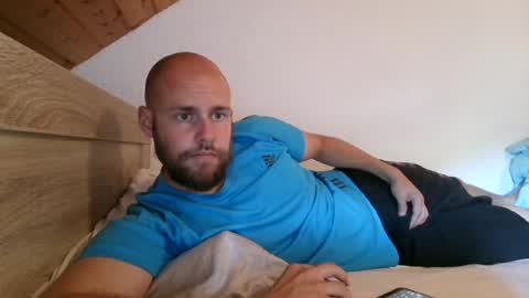 Snapshot of foniks96 chatting on 07/12/26, 07:32 Martin Grob online show from 07/12/26, 07:32