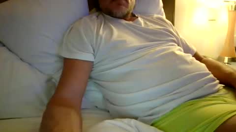 Snapshot of foodforcatfists chatting on 02/24/26, 04:43 foodforcatfists online show from 02/24/26, 04:43