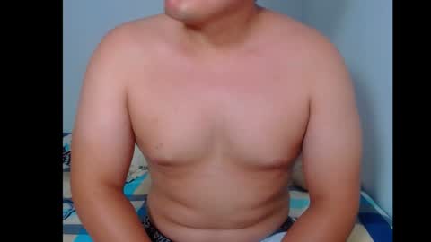 Snapshot of forbidden_games__ chatting on 01/05/25, 01:35 emely and felix online show from 01/05/25, 01:35