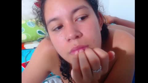 Snapshot of forbidden_games__ chatting on 02/06/25, 12:00 emely and felix online show from 02/06/25, 12:00