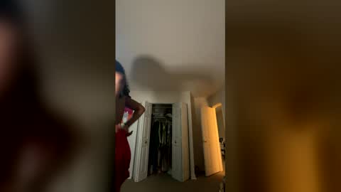 forbiddenlovexo online show from 06/09/26, 12:44