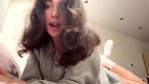 Snapshot of forbiddennvelvet chatting on 11/08/25, 04:29 forbiddennvelvet online show from 11/08/25, 04:29