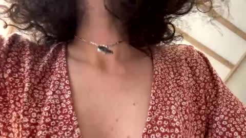 Snapshot of forbiddennvelvet chatting on 12/20/25, 10:55 forbiddennvelvet online show from 12/20/25, 10:55