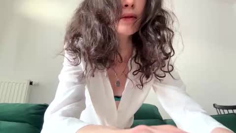 Snapshot of forbiddennvelvet chatting on 01/10/26, 01:02 forbiddennvelvet online show from 01/10/26, 01:02