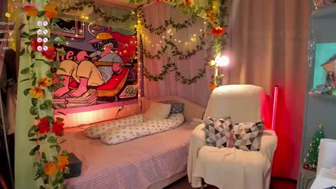 Snapshot of forest_lina chatting on 02/16/25, 04:10 online show from 02/16/25, 04:10