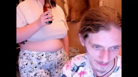 Snapshot of forest_royalty chatting on 10/10/25, 02:54 Forest Royalty online show from 10/10/25, 02:54