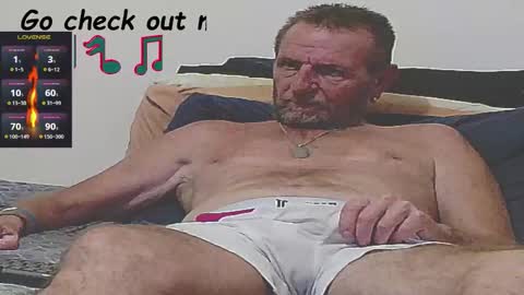 doc online show from 10/10/25, 02:10