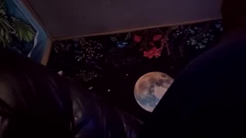 Snapshot of forgottenyeti chatting on 12/14/25, 12:54 forgottenyeti online show from 12/14/25, 12:54