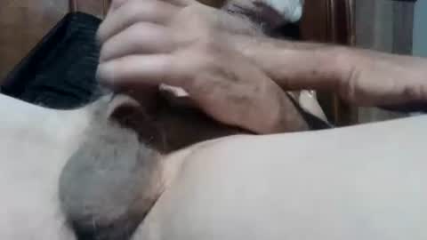 Snapshot of founcho chatting on 10/22/25, 01:06 founcho online show from 10/22/25, 01:06