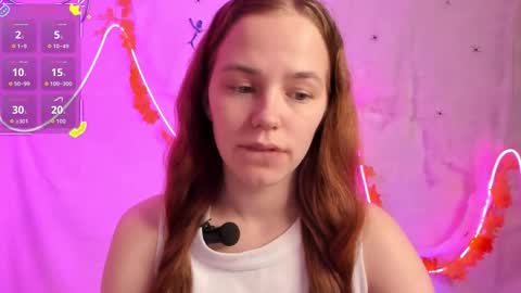 Snapshot of fox_lisaaa chatting on 10/25/25, 09:09 Lisa online show from 10/25/25, 09:09