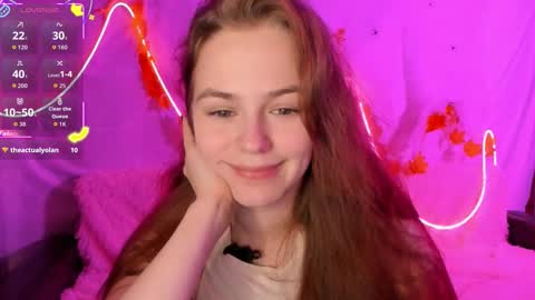 Snapshot of fox_lisaaa chatting on 11/08/25, 06:18 Lisa online show from 11/08/25, 06:18