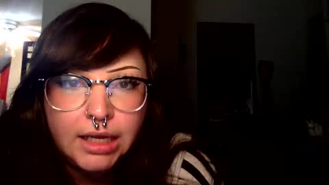 foxdarling96 online show from 10/31/25, 03:35