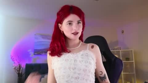 Snapshot of foxfox6 chatting on 05/18/26, 03:13 Charlotte please dont forget to thumbs up me online show from 05/18/26, 03:13