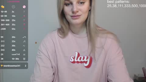 i am your baby Alien  online show from 02/13/25, 07:21