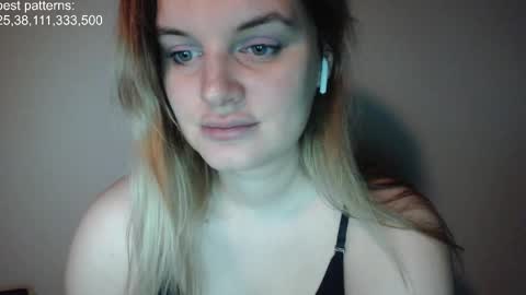 i am your baby Alien  online show from 02/23/25, 03:13