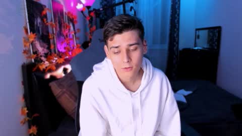 Foxicfu online show from 10/04/25, 04:16