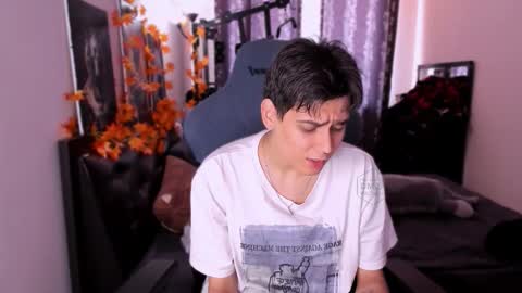 Foxicfu online show from 11/11/25, 06:24