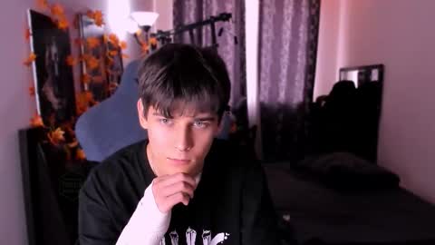 Foxicfu online show from 12/03/25, 07:38