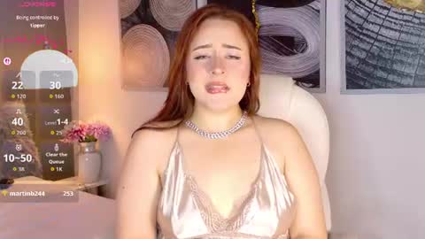 Snapshot of foxienova chatting on 06/13/26, 02:26 Foxie online show from 06/13/26, 02:26