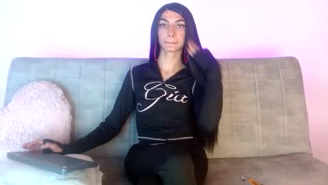 Snapshot of foxkatty69 chatting on 06/01/26, 03:30 Katty online show from 06/01/26, 03:30