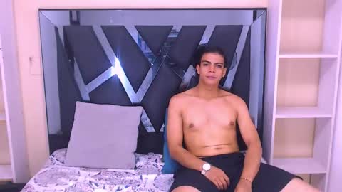 Snapshot of foxter_ chatting on 12/05/25, 07:21 Foxter online show from 12/05/25, 07:21