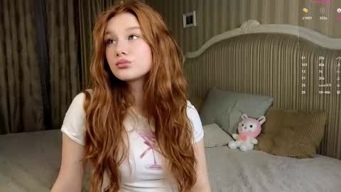 Snapshot of foxxx_tail chatting on 11/14/25, 02:05 Petra online show from 11/14/25, 02:05