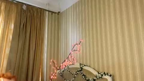 Petra online show from 06/12/26, 03:44