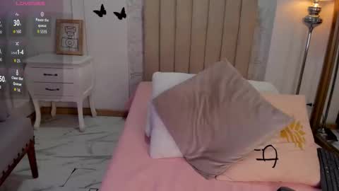 Foxy online show from 11/12/25, 07:46