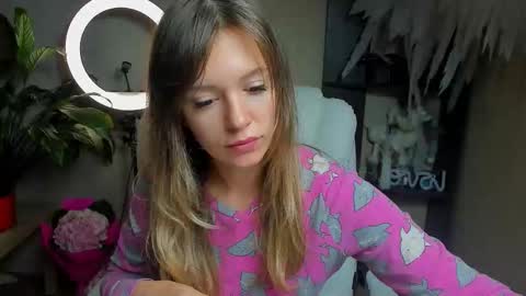 Foxy online show from 10/03/25, 12:18