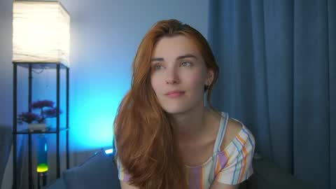 Snapshot of foxy_cute4you chatting on 06/04/26, 07:31 Eva online show from 06/04/26, 07:31
