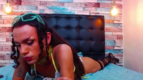 Ella online show from 03/10/26, 06:24