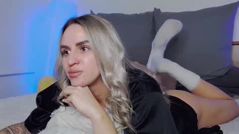 Foxy Kimmi online show from 12/03/25, 07:05