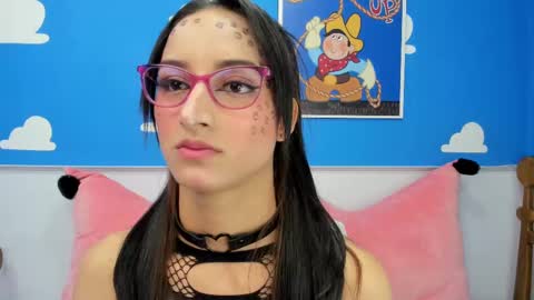 Snapshot of foxy_loren chatting on 09/11/25, 10:59 Loren online show from 09/11/25, 10:59