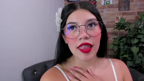 Snapshot of foxy_loren chatting on 04/08/26, 11:10 Loren online show from 04/08/26, 11:10