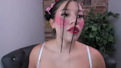 Snapshot of foxy_loren chatting on 07/02/26, 11:05 Loren online show from 07/02/26, 11:05