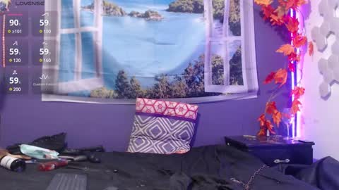 Snapshot of foxy_pet2 chatting on 12/29/24, 07:39 my name is Sofhia but you can call me any name you like Sir online show from 12/29/24, 07:39