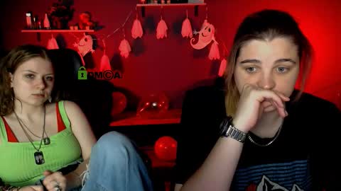 foxy_tease_ online show from 10/24/25, 07:21