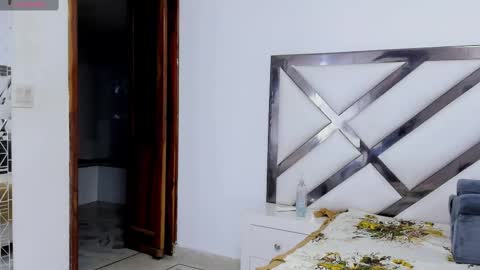 foxyhillx online show from 11/22/25, 08:52