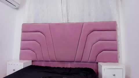 foxyhillx online show from 06/15/26, 08:49