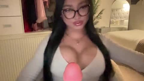 Snapshot of foxyluscious chatting on 02/26/25, 11:15 Ms Celeste Anne online show from 02/26/25, 11:15