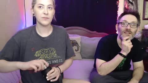 Mallory Koxx online show from 11/28/25, 09:23