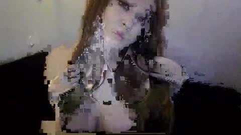 Snapshot of foxymamas chatting on 05/12/26, 04:31 foxymamas online show from 05/12/26, 04:31