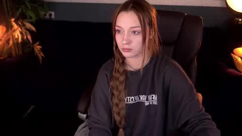 Maya online show from 11/18/25, 03:16