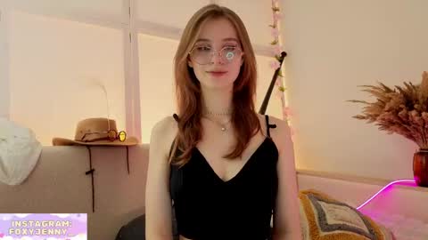 foxysecret_ online show from 06/06/26, 07:07