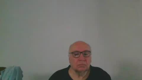 Snapshot of fra94 chatting on 05/25/26, 12:33 fra94 online show from 05/25/26, 12:33