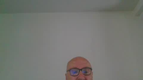 Snapshot of fra94 chatting on 06/16/26, 01:36 fra94 online show from 06/16/26, 01:36